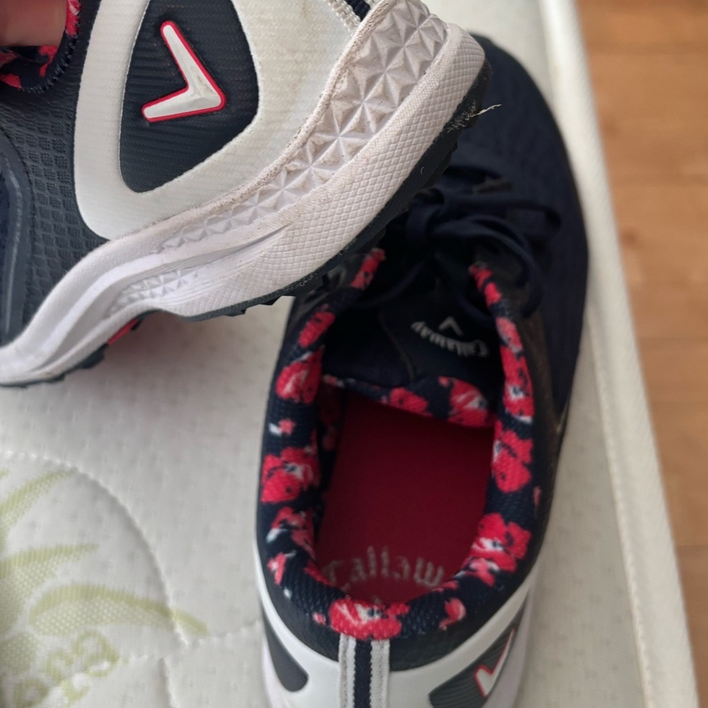 Callaway Golf Sneakers- Womens Coronado V2 Spikeless Golf Shoes